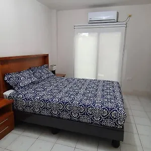  Apartment Andy's House